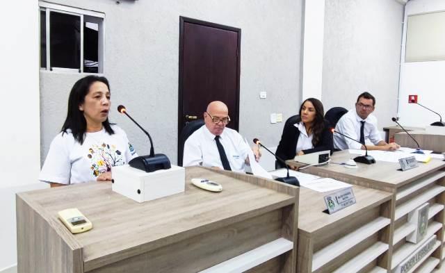 Goionews Aprovado projeto que institui o Dia da família na Escola